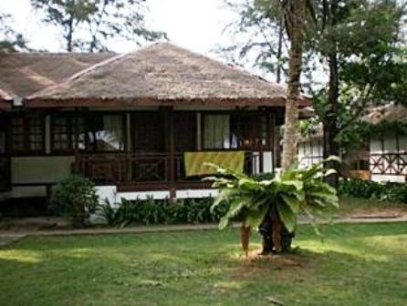 Duta Sands Beach Resort Kuantan Exterior photo